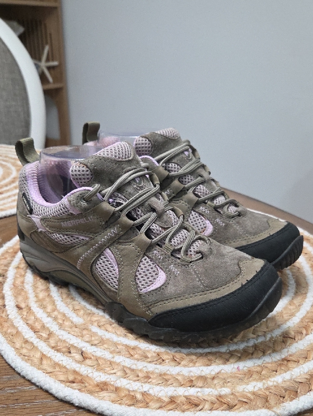 Merrell Chameleon Arc 2 Hiking Shoes In Olive Orchid, Size 7.5
